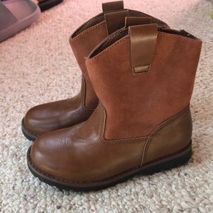 Cat & Jack boy hunter style brown boots
